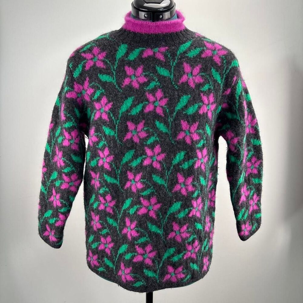 VTG United Colors of Benetton sweater Laine Wool And Angora Size 48 Fits Like Sm